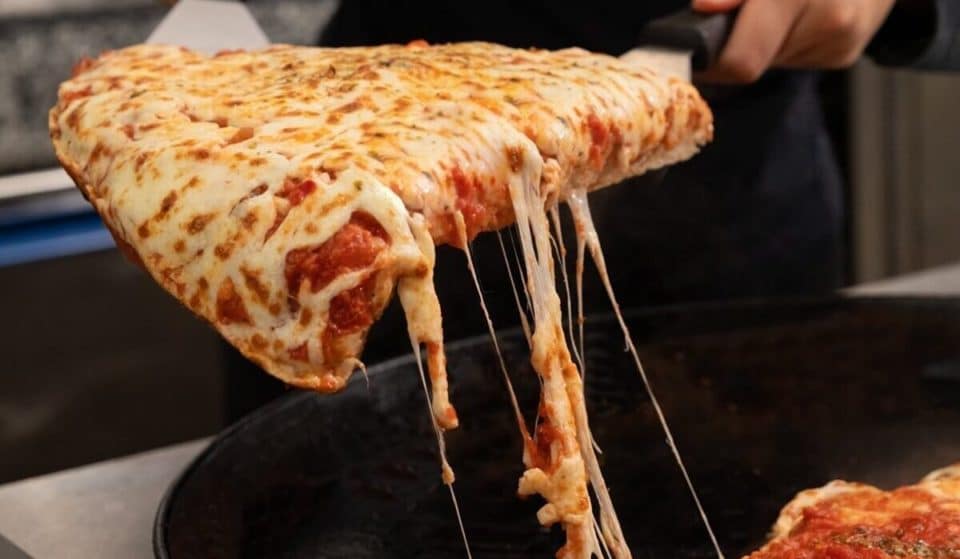 Ai Navigli c’è un locale che sforna enormi e super farciti tranci di pizza
