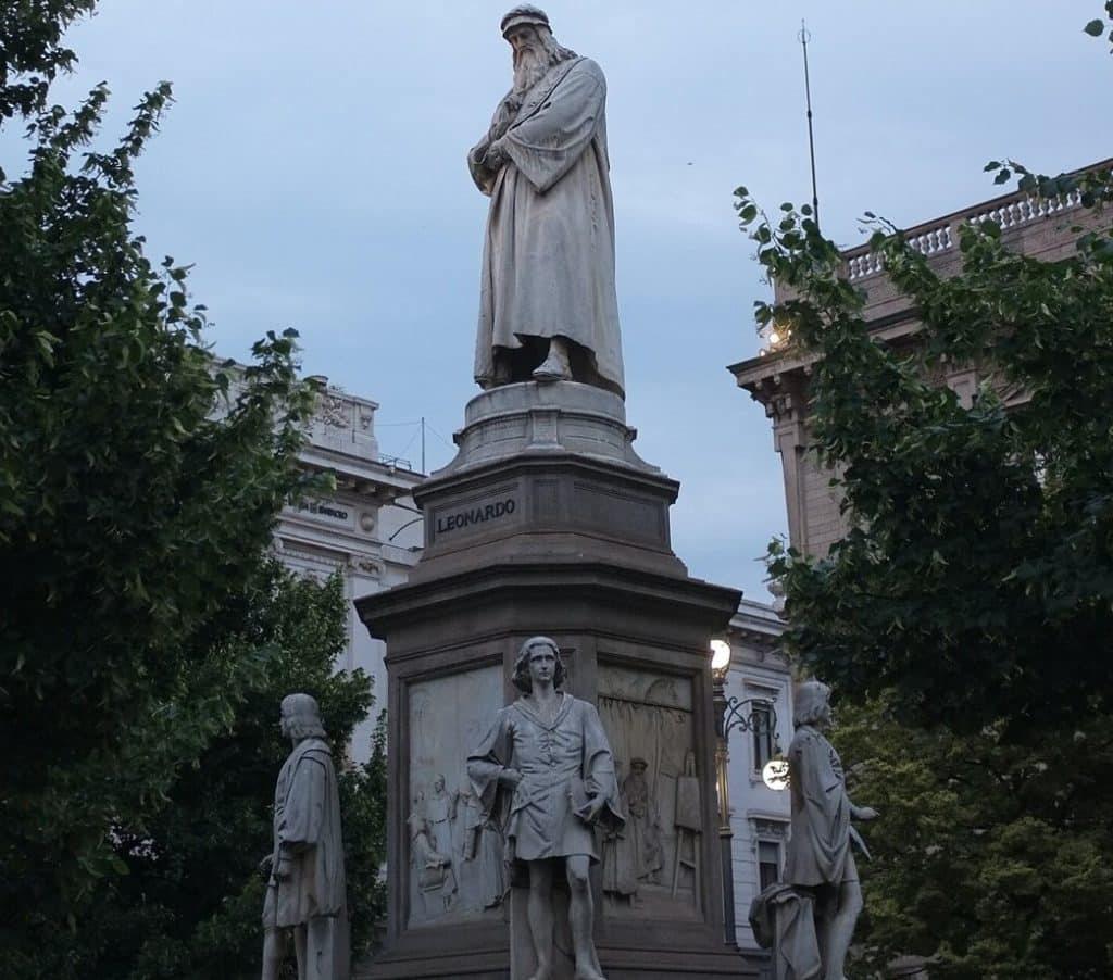 Monumento Leonardo da Vinci Piazza Scala