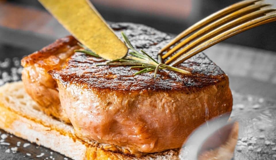 Il ristorante che propone filetti di carne tra i più insoliti: struzzo, canguro e tanto altro